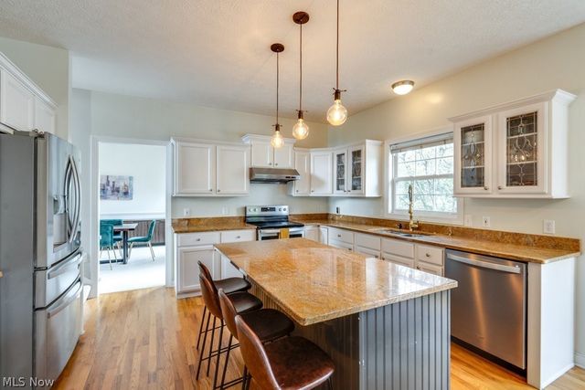 325 Fieldcrest Drive, Fairlawn, OH 44333