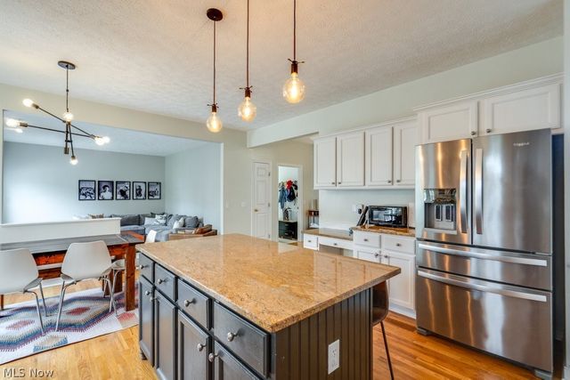 325 Fieldcrest Drive, Fairlawn, OH 44333