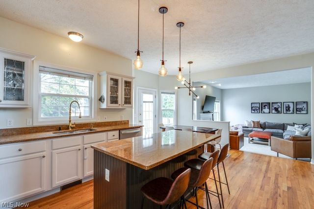 325 Fieldcrest Drive, Fairlawn, OH 44333