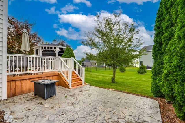 325 Fieldcrest Drive, Fairlawn, OH 44333