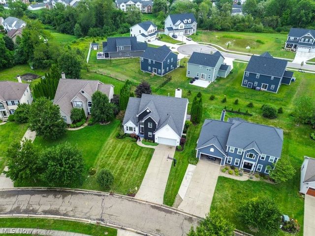 325 Fieldcrest Drive, Fairlawn, OH 44333
