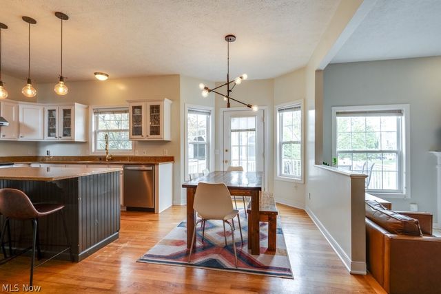 325 Fieldcrest Drive, Fairlawn, OH 44333