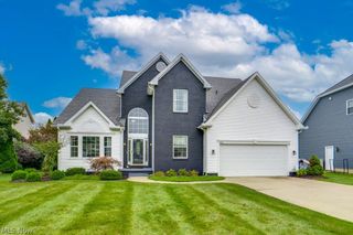 325 Fieldcrest Drive, Fairlawn, OH 44333
