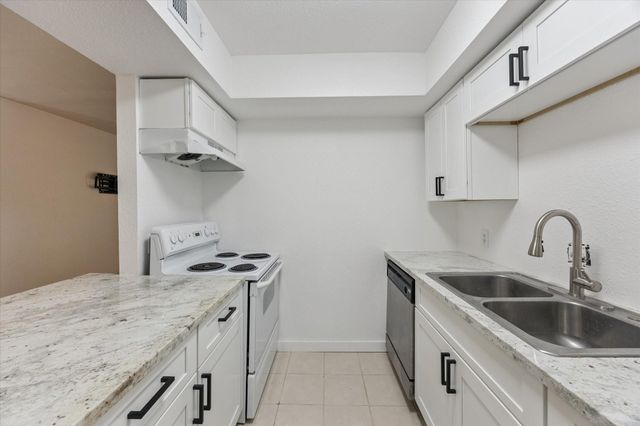 1936 Upland Drive, Houston, TX 77043