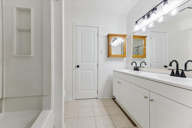 1936 Upland Drive, Houston, TX 77043