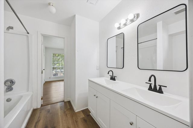 1936 Upland Drive, Houston, TX 77043