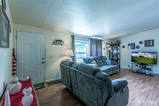 22711 91st Avenue Ct E, Graham, WA 98338