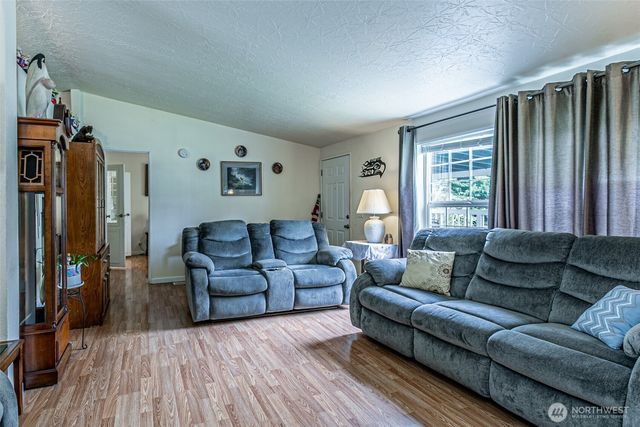 22711 91st Avenue Ct E, Graham, WA 98338