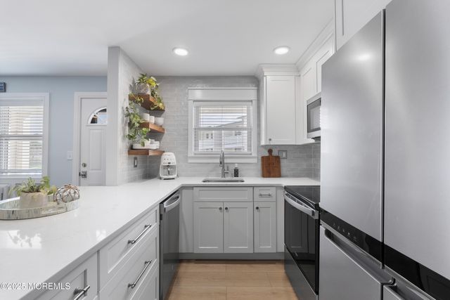 153 Wharfside Drive, Monmouth Beach, NJ 07750