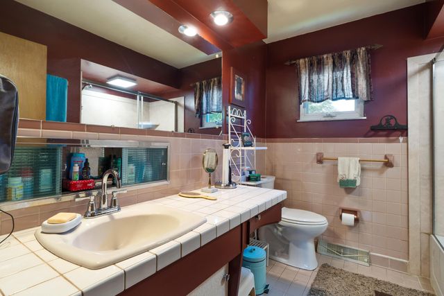 1479 Devonhurst Drive, Columbus, OH 43232