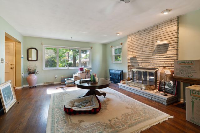 1479 Devonhurst Drive, Columbus, OH 43232