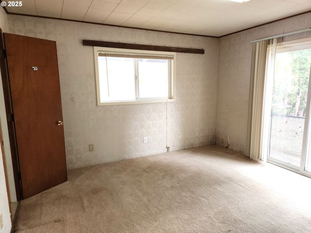 81029 LOST CREEK Rd, Dexter, OR 97431