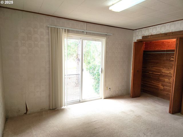 81029 LOST CREEK Rd, Dexter, OR 97431