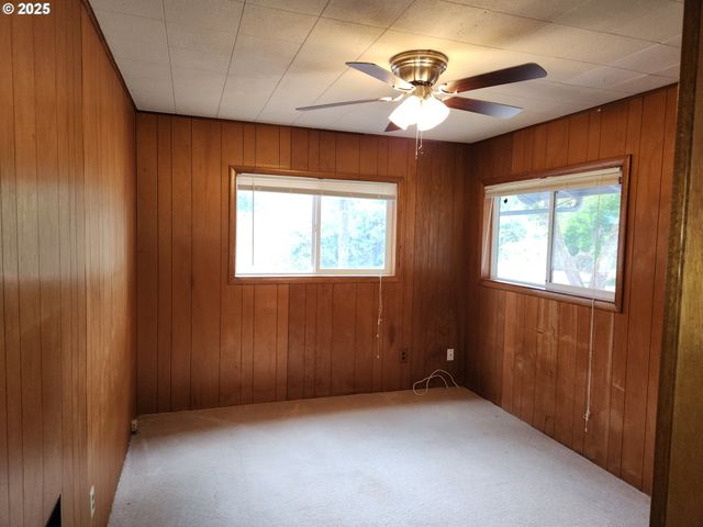 81029 LOST CREEK Rd, Dexter, OR 97431