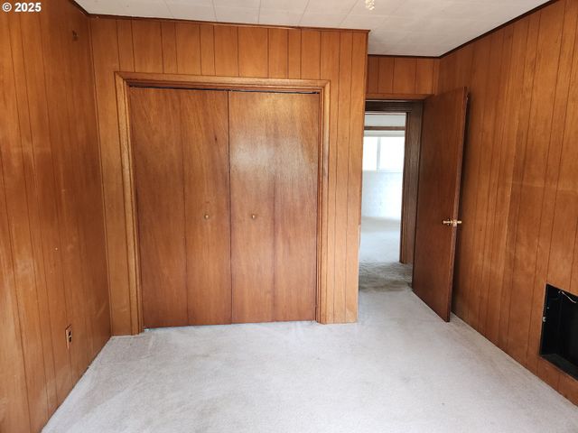 81029 LOST CREEK Rd, Dexter, OR 97431