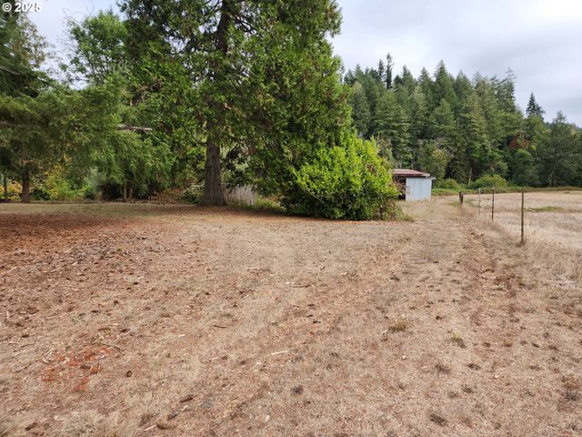 81029 LOST CREEK Rd, Dexter, OR 97431