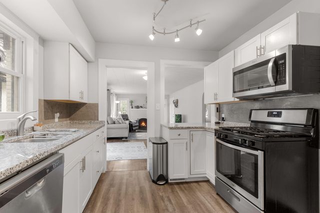 7345 Northcote Avenue, Hammond, IN 46324