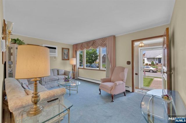 13 Wonham Street, Clifton, NJ 07013