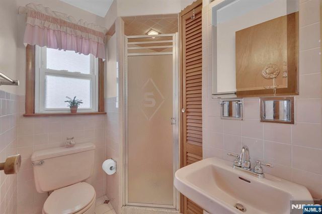 13 Wonham Street, Clifton, NJ 07013