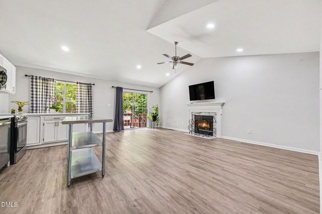 313 Steeple Road, Holly Springs, NC 27540