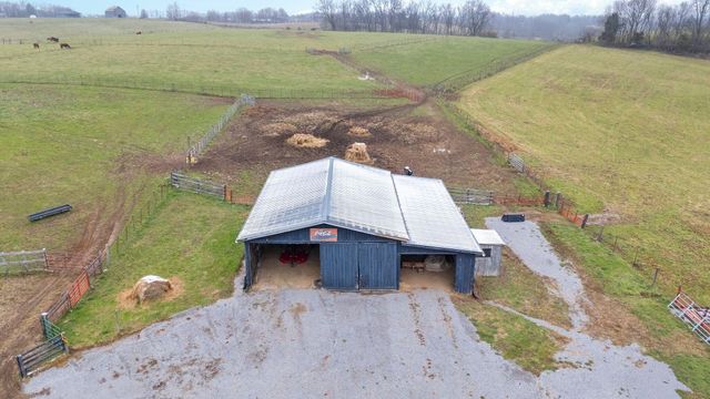 733 Richmond Rd Loop 1, Lancaster, KY 40444