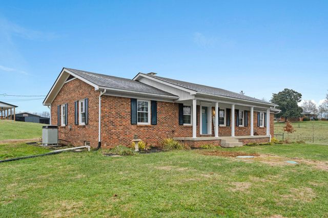 733 Richmond Rd Loop 1, Lancaster, KY 40444