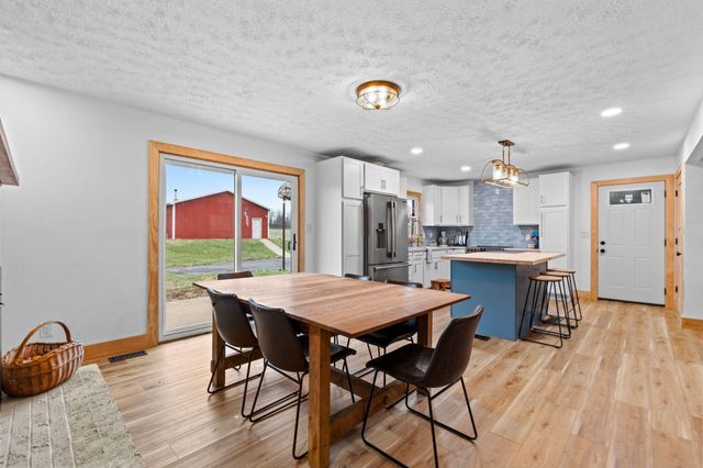 733 Richmond Rd Loop 1, Lancaster, KY 40444