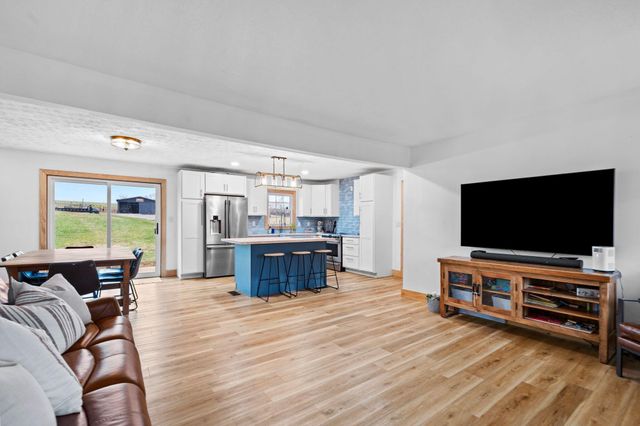 733 Richmond Rd Loop 1, Lancaster, KY 40444