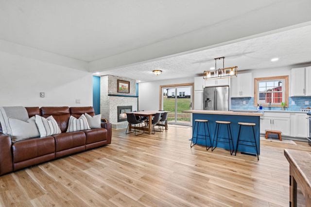 733 Richmond Rd Loop 1, Lancaster, KY 40444