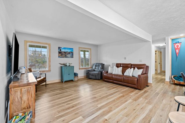 733 Richmond Rd Loop 1, Lancaster, KY 40444