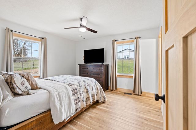 733 Richmond Rd Loop 1, Lancaster, KY 40444