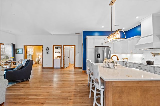 733 Richmond Rd Loop 1, Lancaster, KY 40444