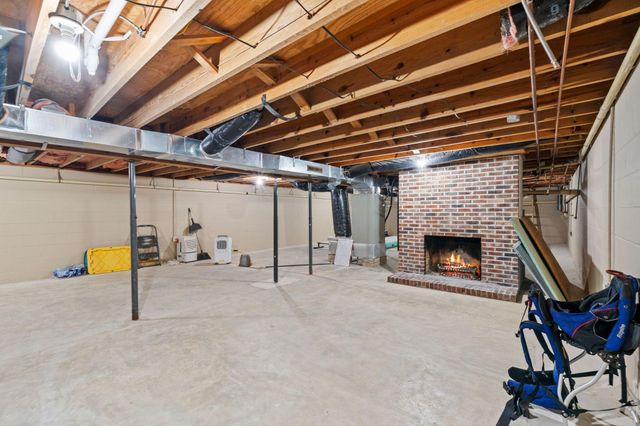 733 Richmond Rd Loop 1, Lancaster, KY 40444