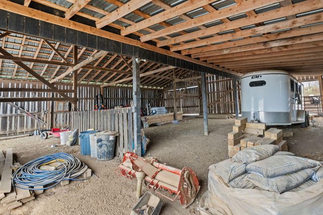 733 Richmond Rd Loop 1, Lancaster, KY 40444