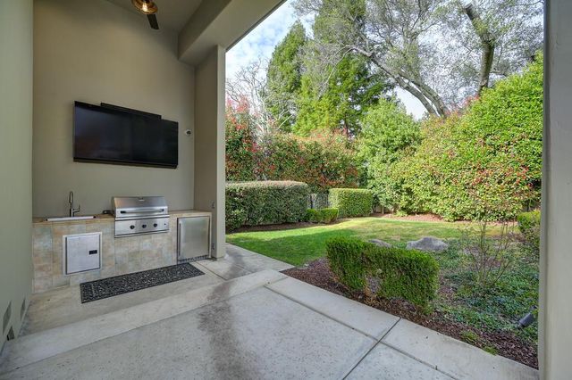5876 Granite Hills Dr, Granite Bay, CA 95746