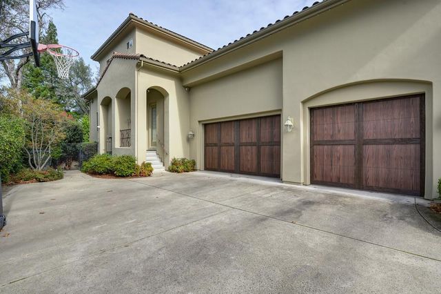 5876 Granite Hills Dr, Granite Bay, CA 95746