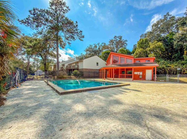 1104 Greentree Ct Apt L, Tallahassee, FL 32304