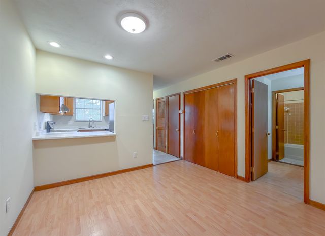 1104 Greentree Ct Apt L, Tallahassee, FL 32304