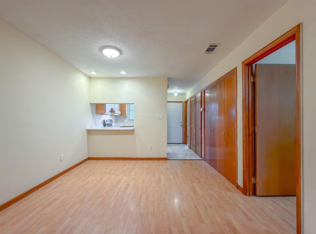 1104 Greentree Ct Apt L, Tallahassee, FL 32304