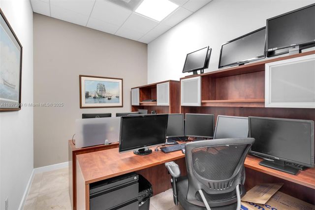 2020 Ponce De Leon Blvd 1007, Coral Gables, FL 33134