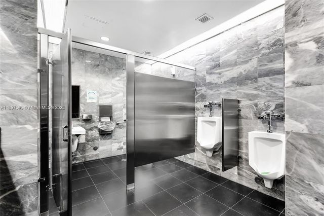 2020 Ponce De Leon Blvd 1007, Coral Gables, FL 33134