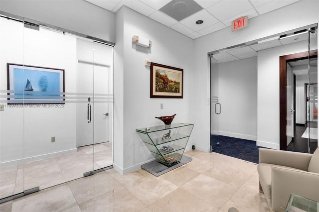 2020 Ponce De Leon Blvd 1007, Coral Gables, FL 33134