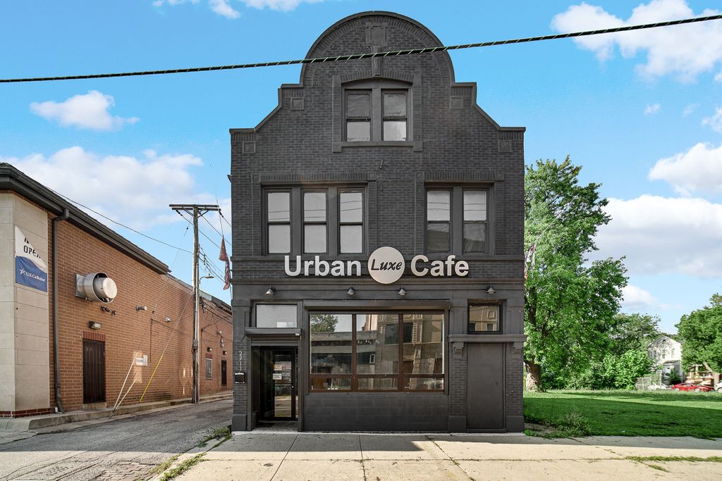 2911 E 79th Street, Chicago, IL 60649 — exterior