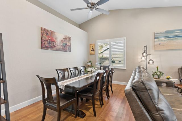 2890 Aquamarine Cir, Rescue, CA 95672