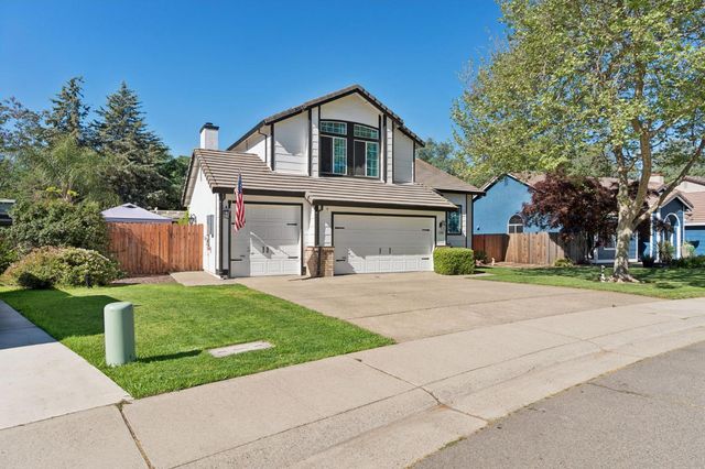 2890 Aquamarine Cir, Rescue, CA 95672