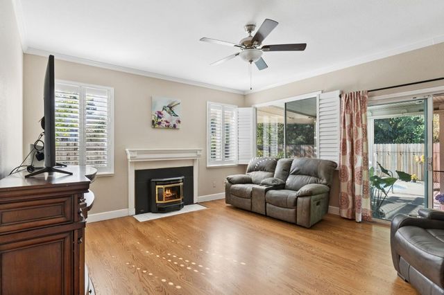 2890 Aquamarine Cir, Rescue, CA 95672