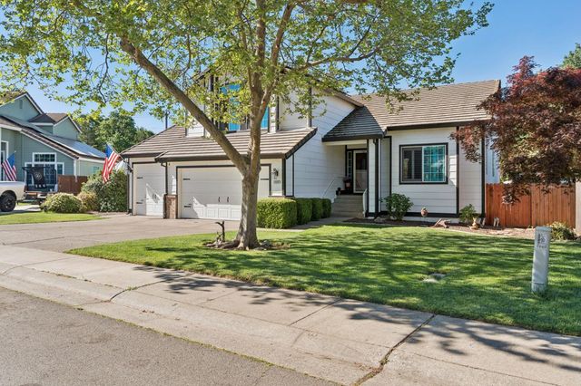 2890 Aquamarine Cir, Rescue, CA 95672