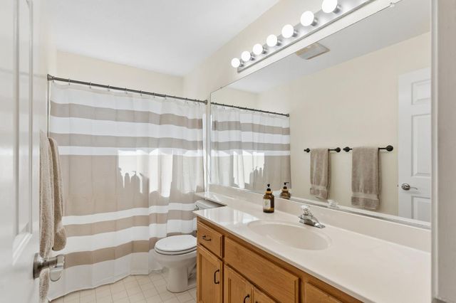 2890 Aquamarine Cir, Rescue, CA 95672