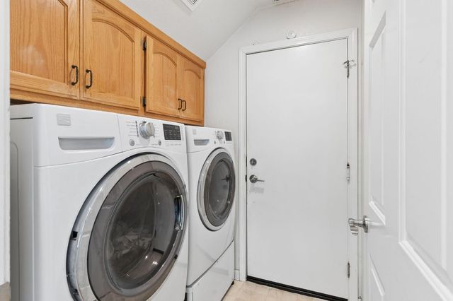 2890 Aquamarine Cir, Rescue, CA 95672