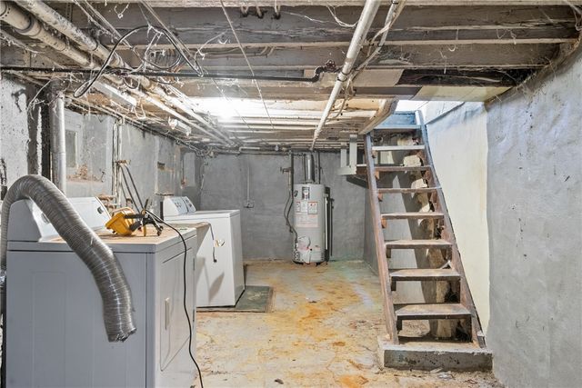327-329 Ella St, Bloomfield, PA 15224
